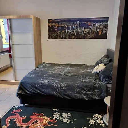 Tante Emma Hongkong דירה פאדרבורן