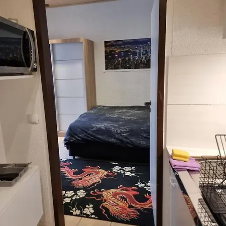 Tante Emma Hongkong * פאדרבורן